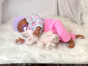 Layla-asleep-14-limbs-fully-assembled-weighted-with-magnets-005