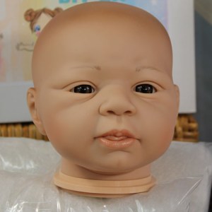 Merle-DeLange-beborn-1-4-limb-thumb-dollsinc