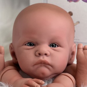 Polly-awake-fixed-eyes-14-limbs-beborn-thumb