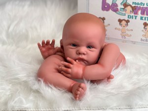 Polly-awake-fixed-eyes-full-limbs-beborn-002
