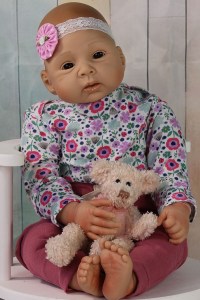 amalia-weighted-playdoll-002