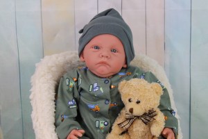 polly-awake-new-weighteddoll-001
